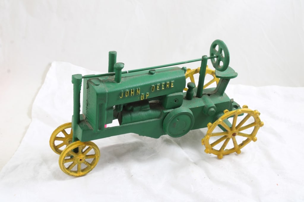 John Deere DP Cast Iron 12" Tractor (1 of 9)