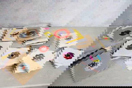 200+ 45 rpm Records Many Genres: 200+ 45 rpm Records Many Genres - Ray Charles, Supremes, Clyde McPhatter, Manfred Mann, Isley Brothers, Eagles, Fats Domino, k Tennessee Ernie Ford, Giselle McKenzie, The Kendalls, Conway Twitty, The