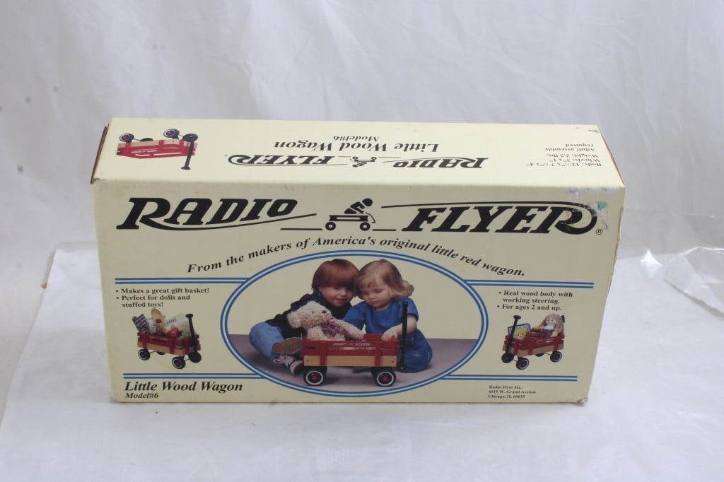 Radio Flyer Little Wood Model #6 Wagon New in Box (1 of 4)