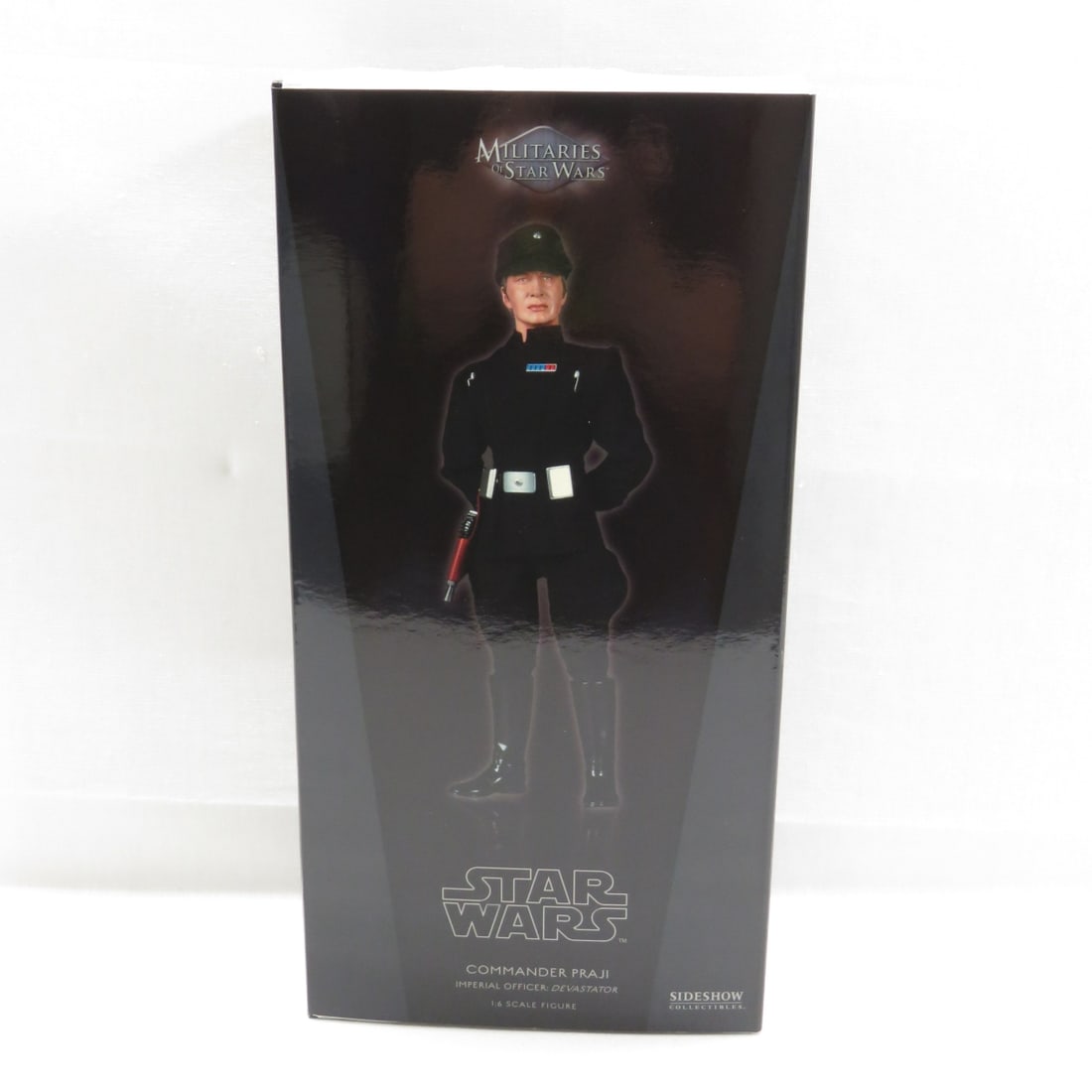 Commander Praji Figure 1:6 Sideshow Collectibles (1 of 10)