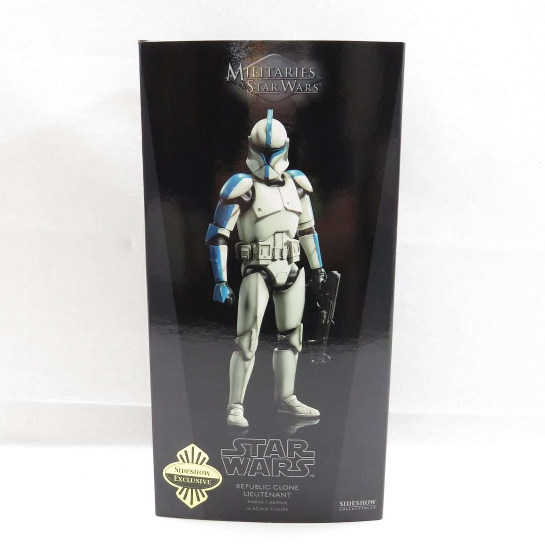 Republic Clone Lieutenant 1:6 Scale Sideshow (1 of 10)