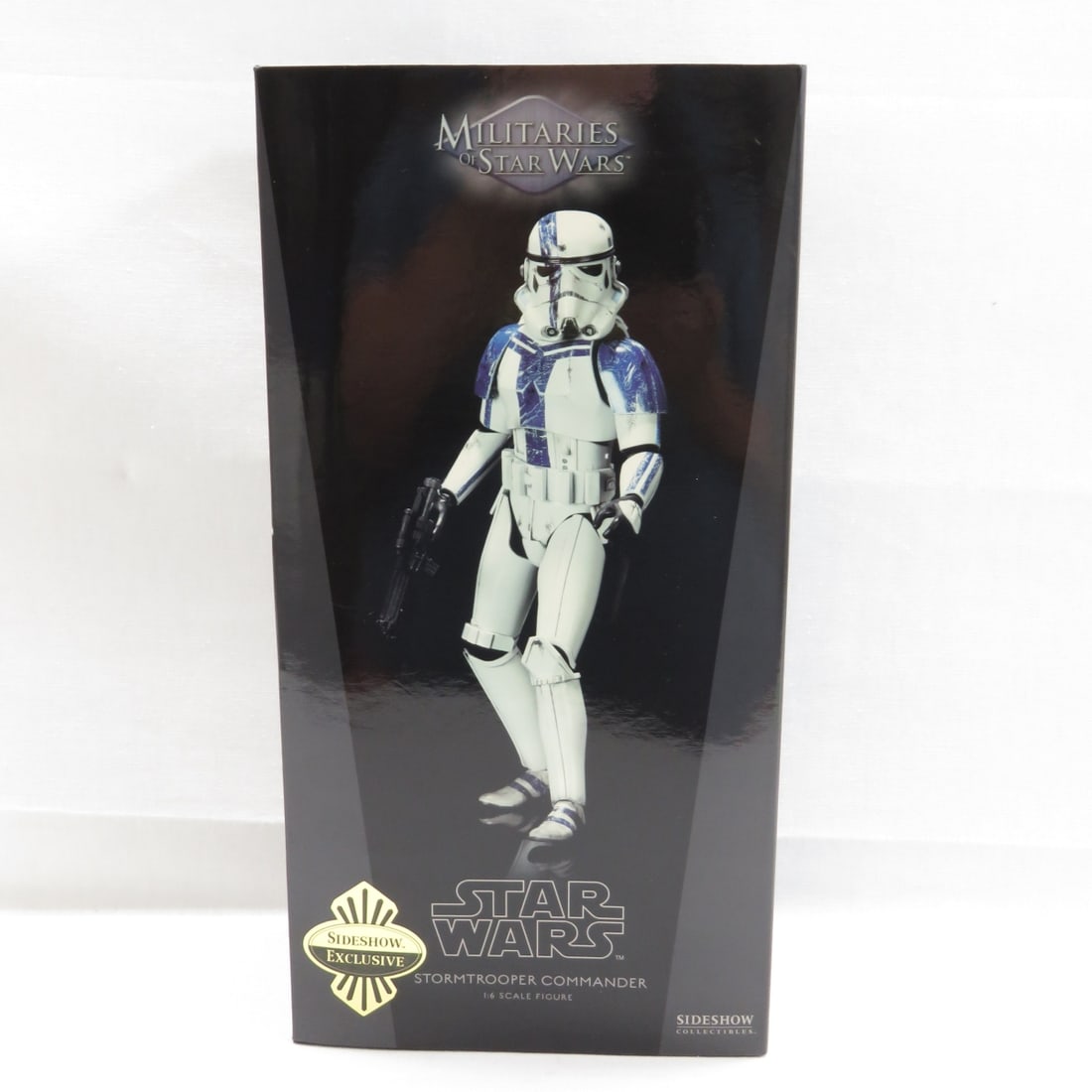 Stormtrooper Commander 1:6 Scale Sideshow (1 of 10)