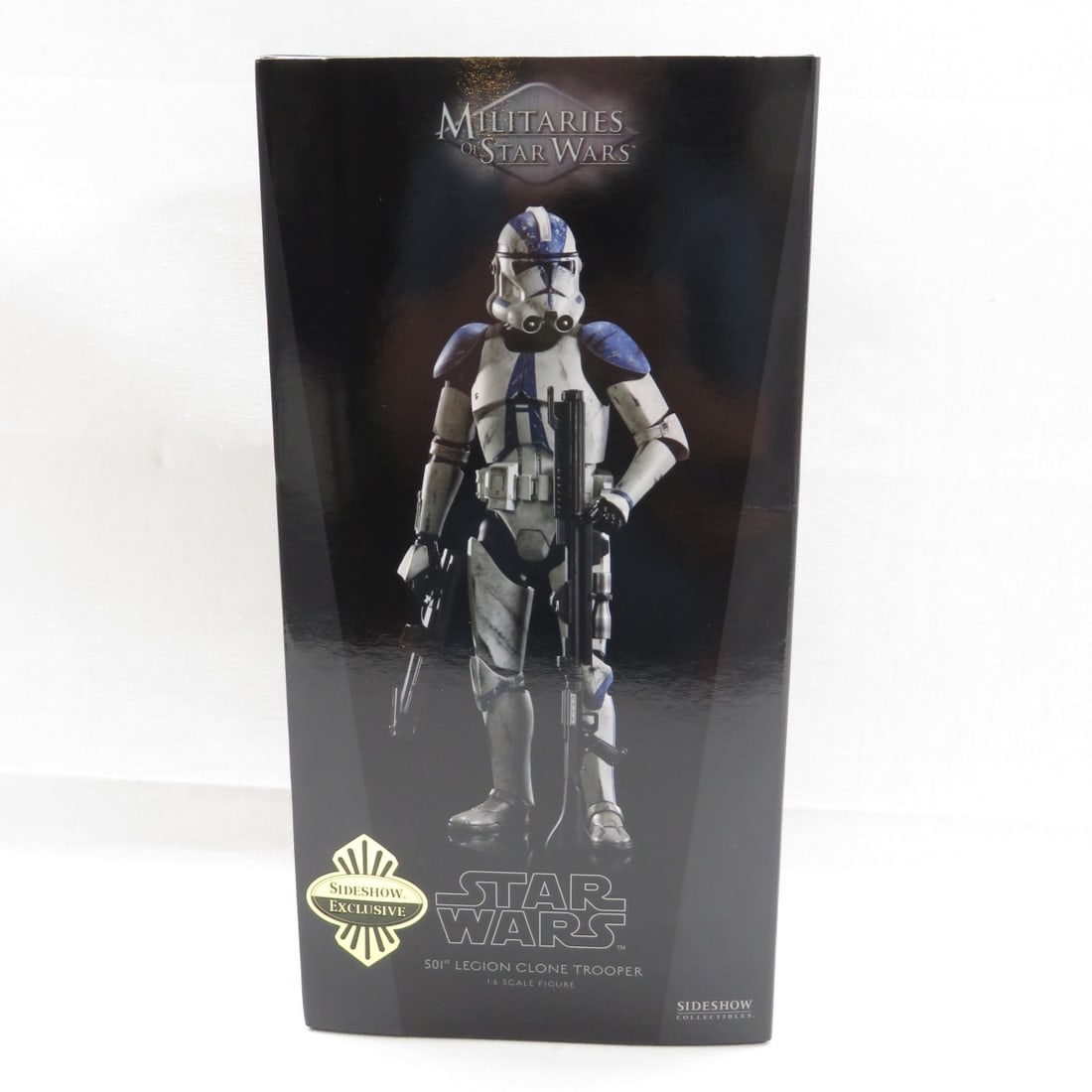 501st Legion Clone Trooper 1:6 Figure Sideshow (1 of 10)