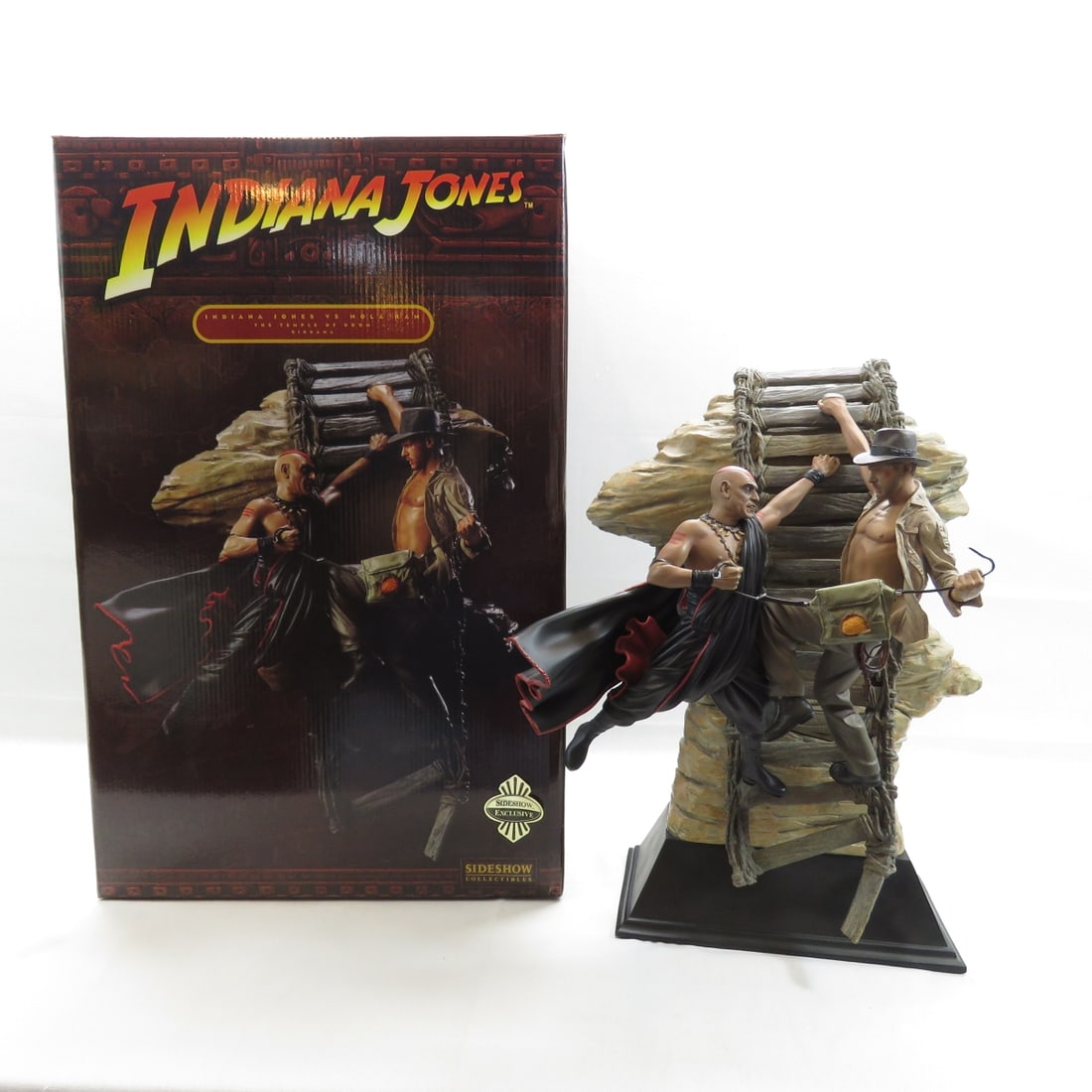 Indiana Jones Vs Mola Ram Diorama Sideshow (1 of 20)
