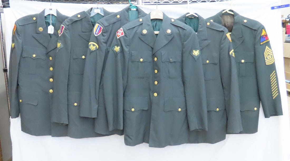 6 US Army Uniform Jackets with Insignia (1 of 13)