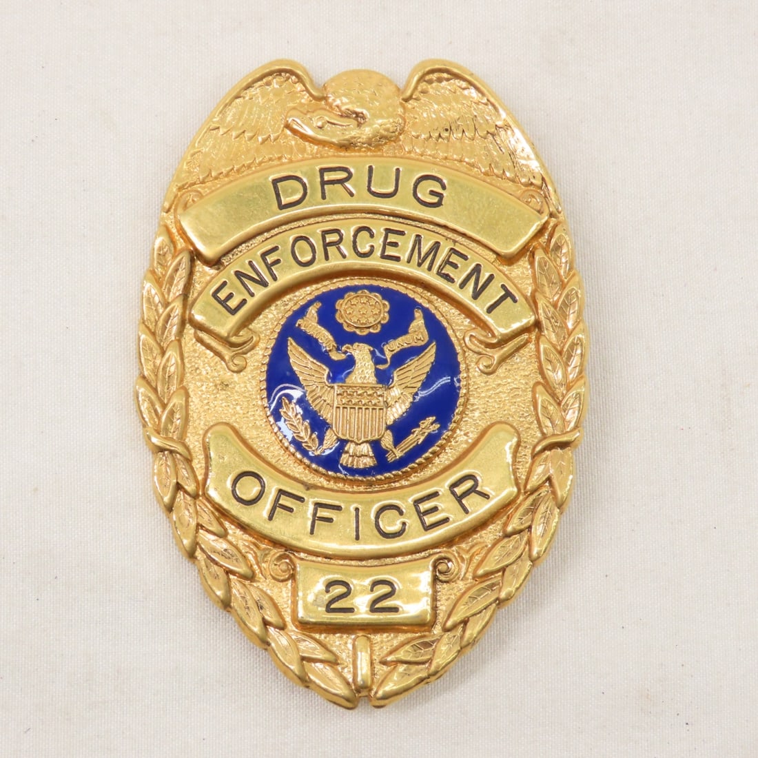 Drug Enforcement Officer Badge: Drug Enforcement Officer Badge - Please read terms & conditions and ask questions before bidding.