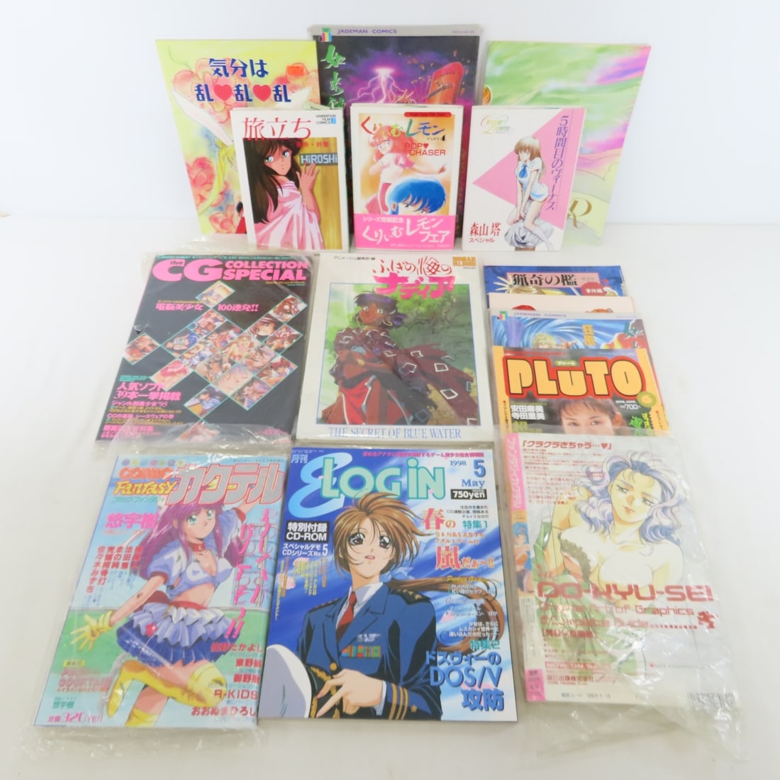 15 Japanese Anime & Manga Books, Magazines (1 of 15)