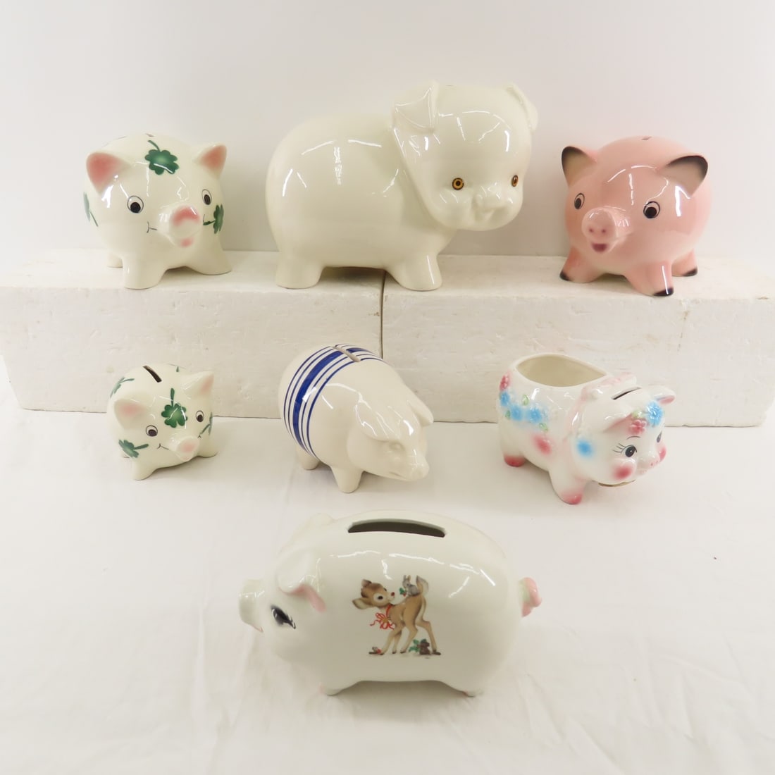 Goebel, Ralph Lauren & Other Collectible Banks: Goebel, Ralph Lauren & Other Collectible Banks - Please ask questions & read terms & conditions before bidding. Live Auctioneers only display 20 photos per lot, whereas Proxibid and our A New Day bidd