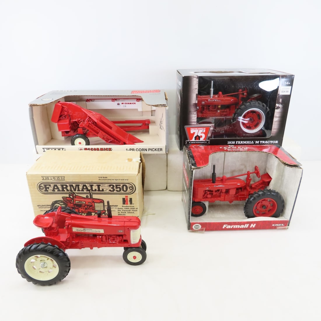 3 Ertl Case Tractors & McCormick Corn Picker (1 of 20)