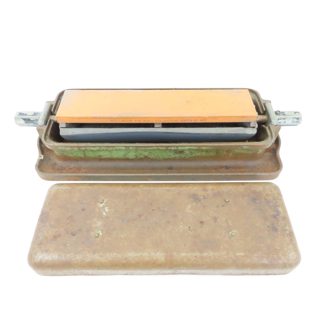 Vintage Norton Abrasives Cast Iron Knife Sharpener (1 of 13)