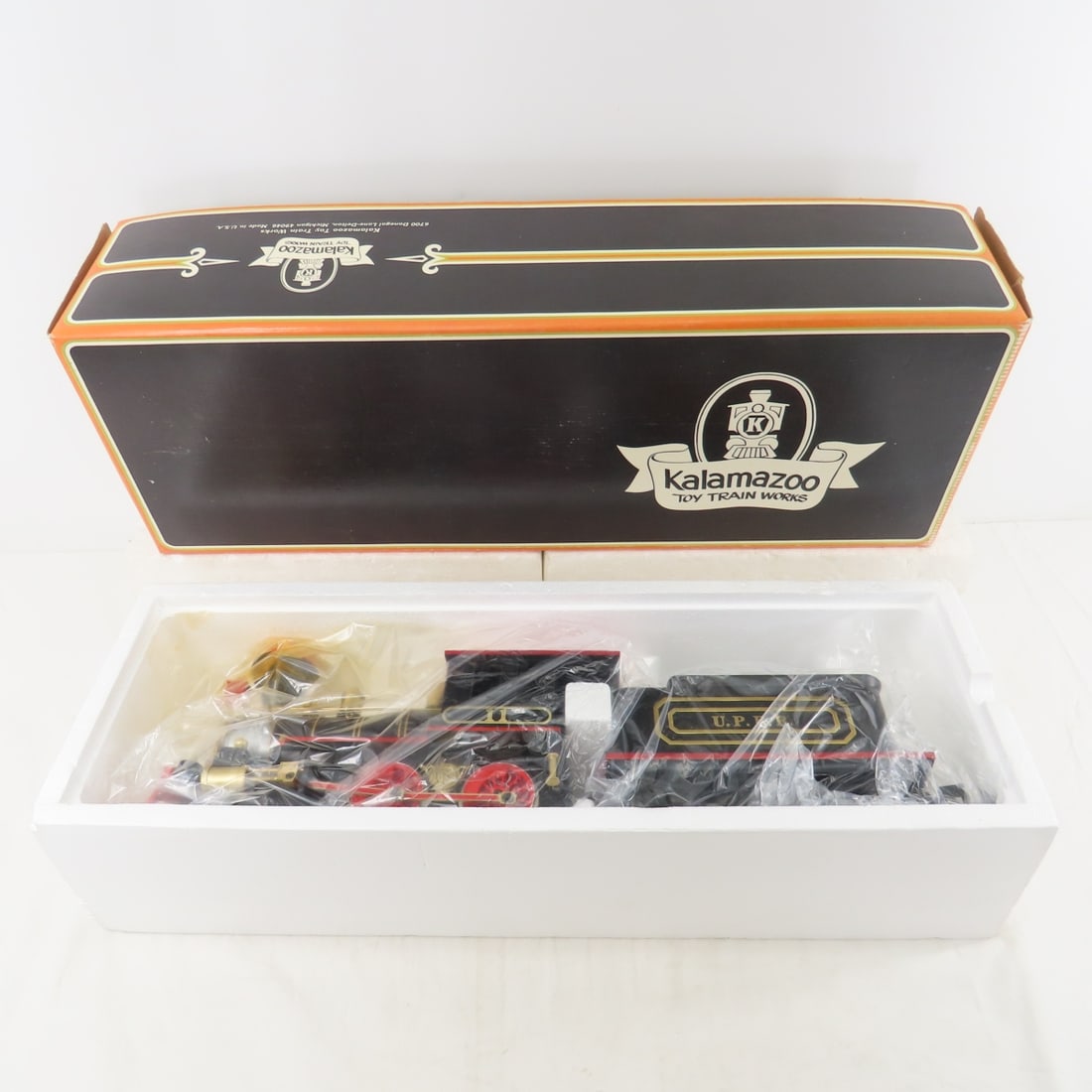 UPRR 11 Kalamazoo toy Train Works Loco & Tender (1 of 20)