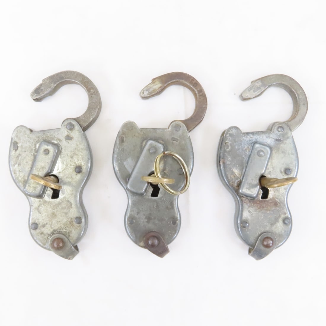 3 SO RY Locks & 2 SO RY Keys and 1 CMSTP&P key (1 of 20)