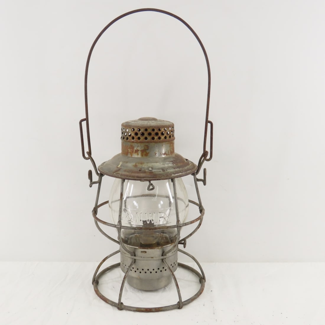 C&NW RY Tall Clear Cast Globe Adlake Lantern (1 of 20)
