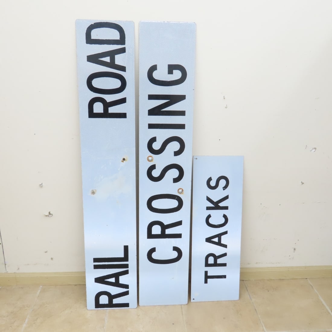 RAILROAD CROSSING TRACKS Signs (1 of 17)