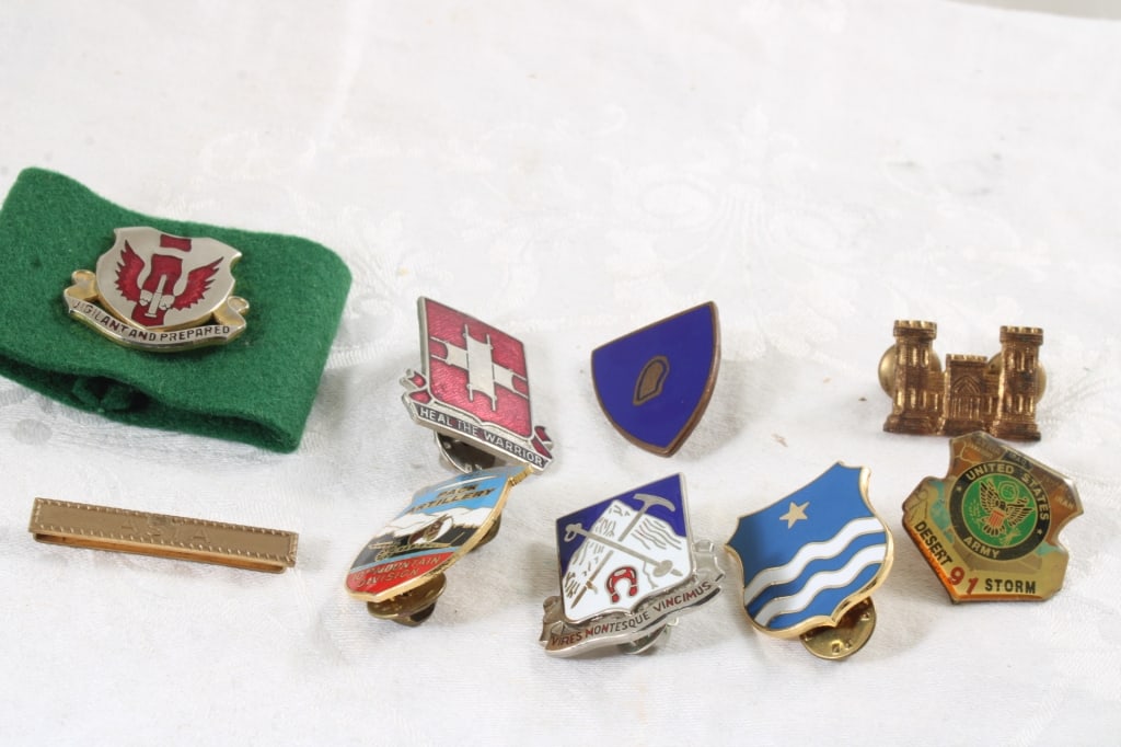 Enamel Military Pins 1/77th Air Defense Pin Plus (1 of 15)