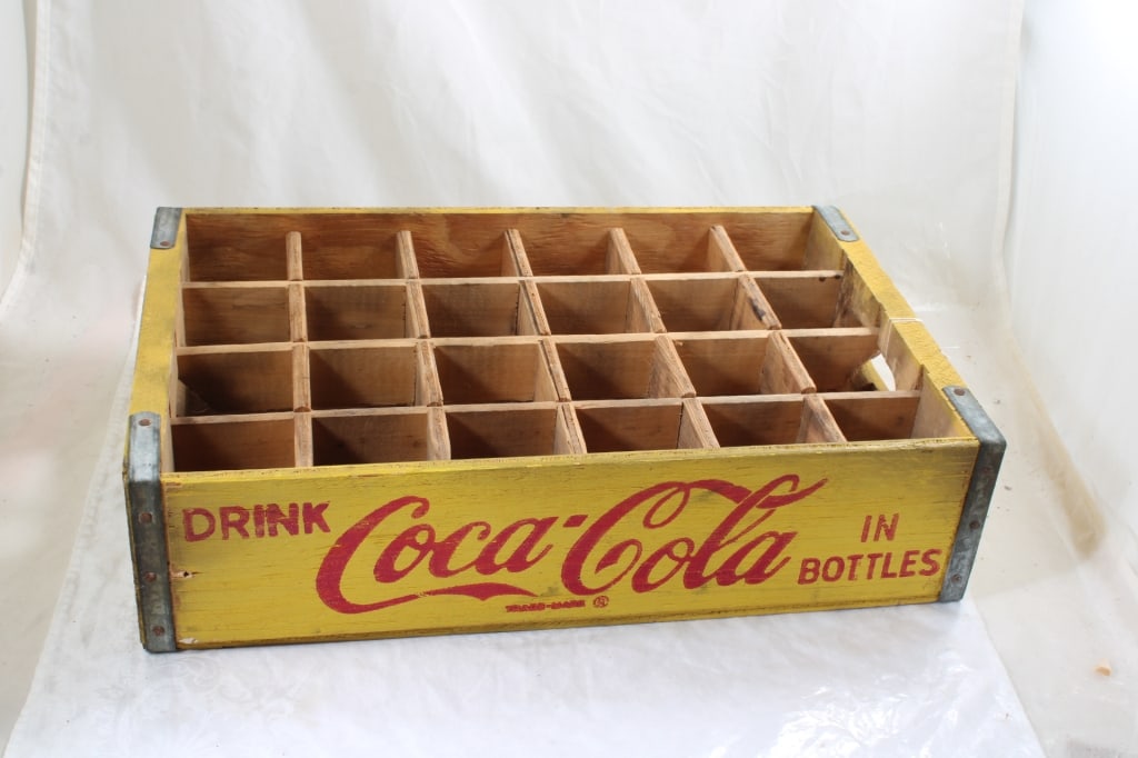 1960's Coke 24 Bottle Wood Crate/Case Yellow/Red (1 of 7)