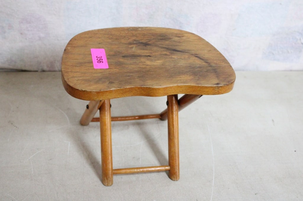 NEVCO FOLD'N CARRY Wood Stool Yugoslavia: NEVCO FOLD'N CARRY Wood Stool Yugoslavia - As pictured. Please read terms and conditions and askquestions before bidding. Live Auctioneers only shows 20 photos per lot. All photos can be viewed on Pro