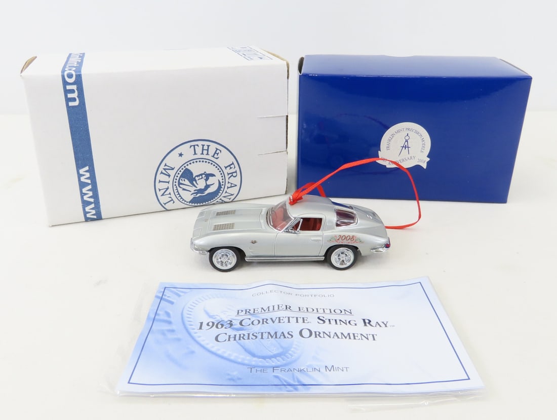 Franklin Mint 1963 Corvette Stingray Ornament (1 of 11)