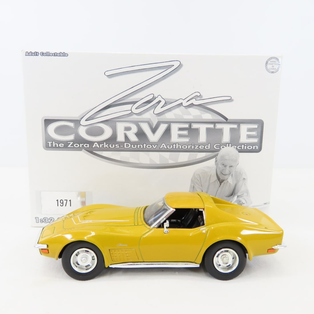 gmp CORVETTE Fastback 1965 1/18サイズ gmp CORVETTE Fastback 1965 1/18サイズ gmp CORVETTE Fastback