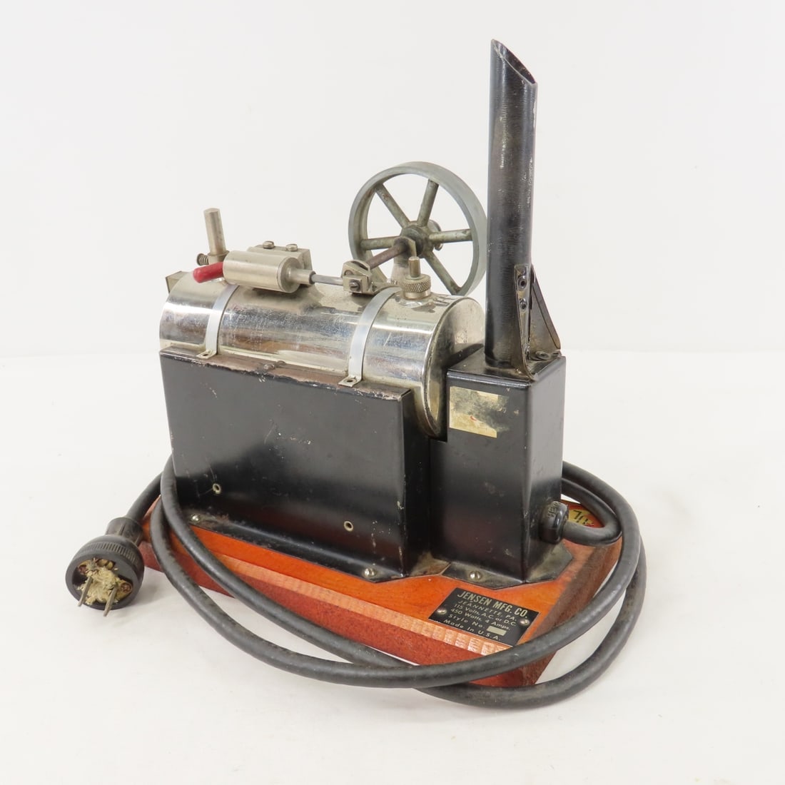 Jensen Mfg. Co Electric Steam Engine (1 of 11)
