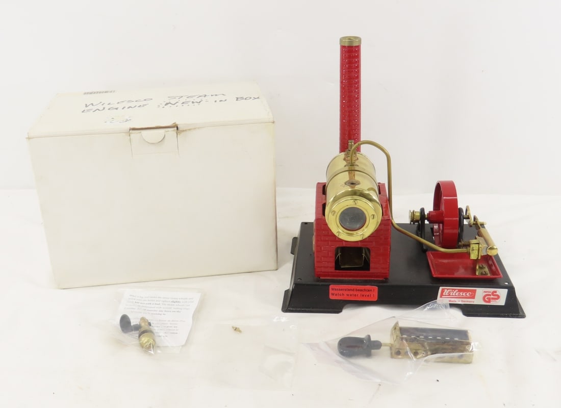 Wilesco D Steam Engine with box (1 of 12)