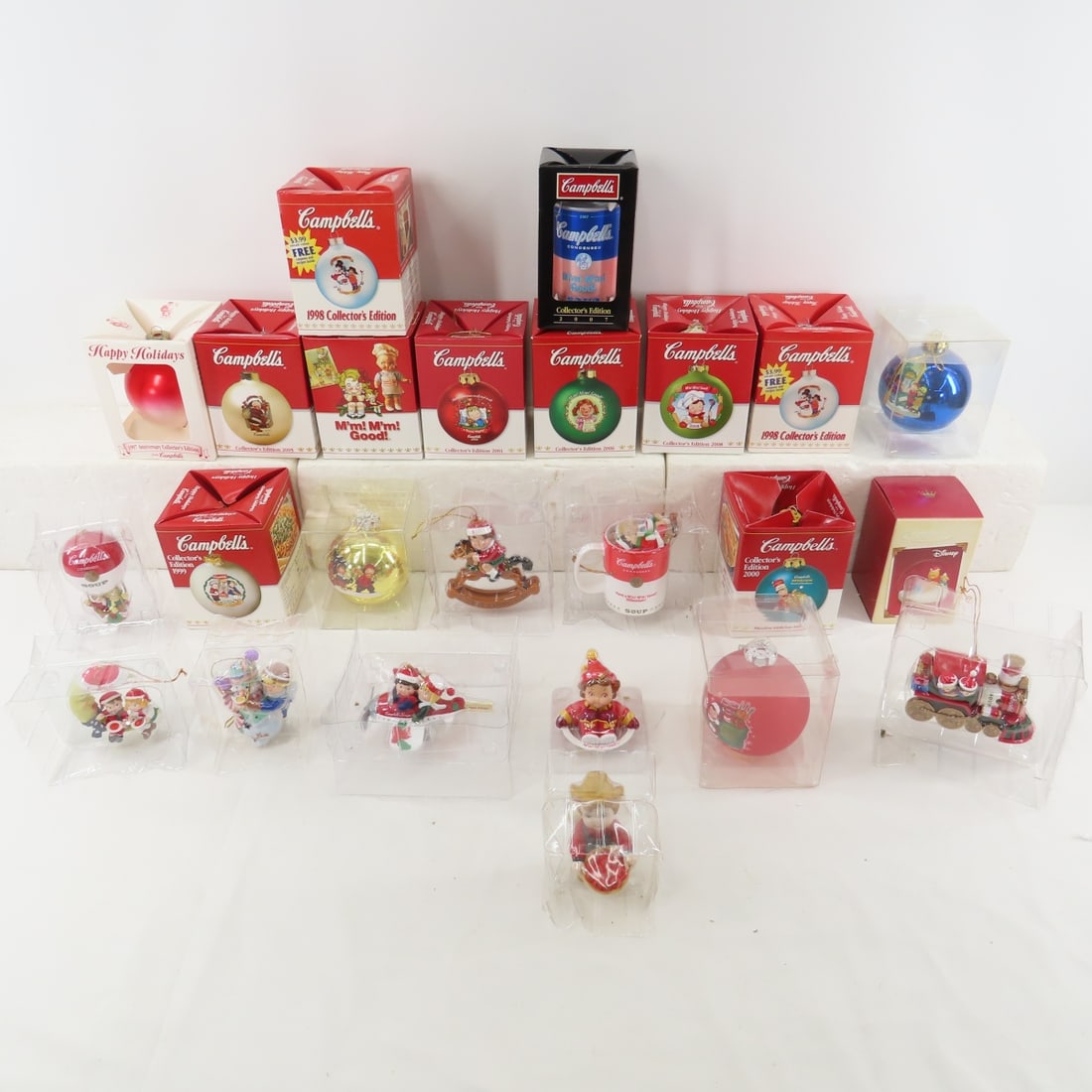 24 Campbell's Soup Ornaments in Boxes: 24 Campbell's Soup Ornaments in Boxes - local pick up can have bin Photos are part of the description. Live Auctioneers only shows 20 photos per lot, Proxibid and Bid.ANewDayAuctions.com show all if t
