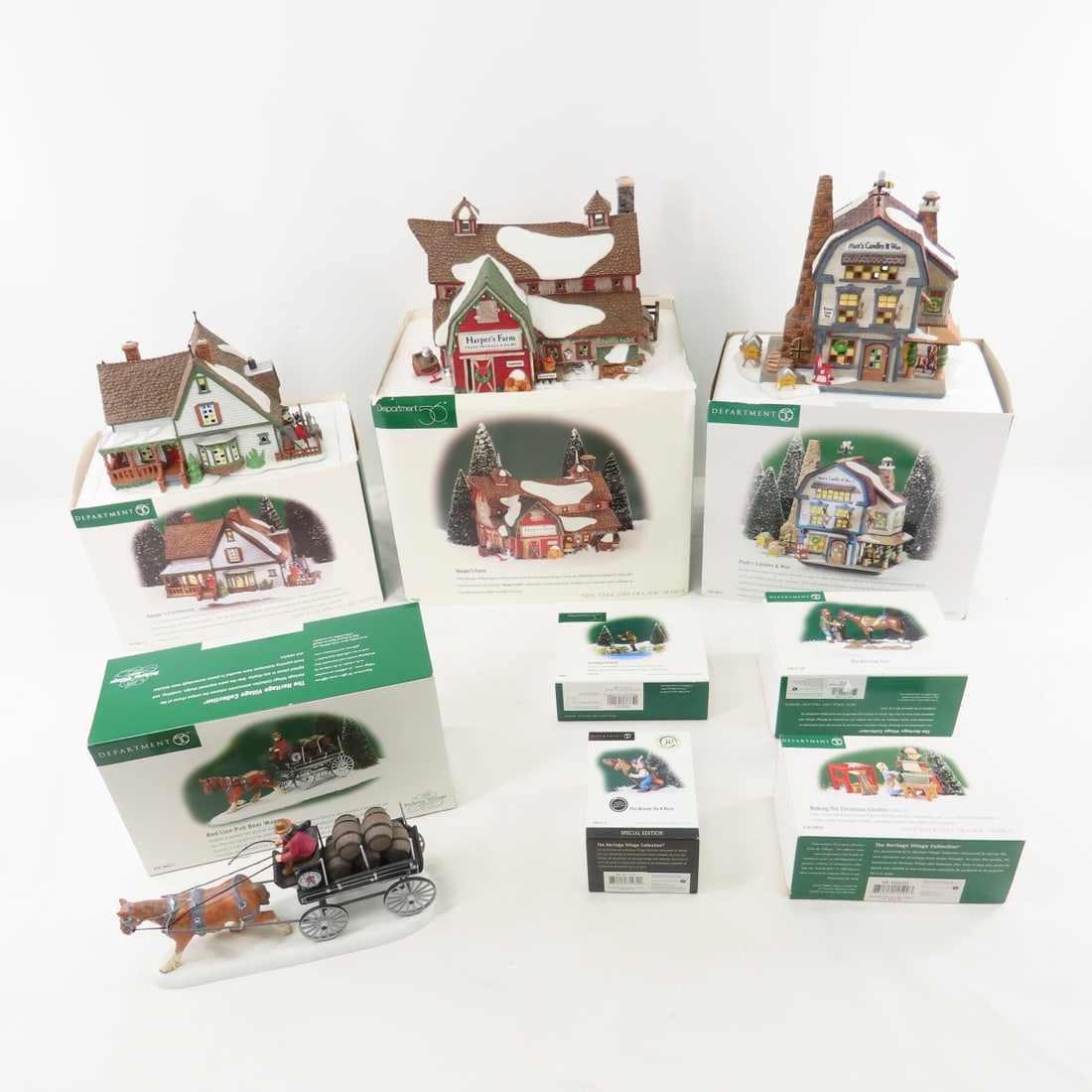 5 Dept 56 New England Village Buildings & 5 Access (1 of 18)