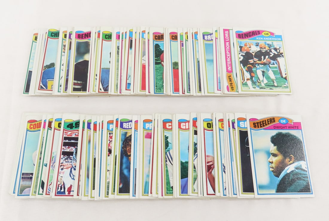 100 1977 Topps Football Cards With Stars: 100 1977 Topps Football Cards With Stars - Photos are part of the description. Live Auctioneers only shows 20 photos per lot, Proxibid and Bid.ANewDayAuctions.com show all if there are more than 20. A