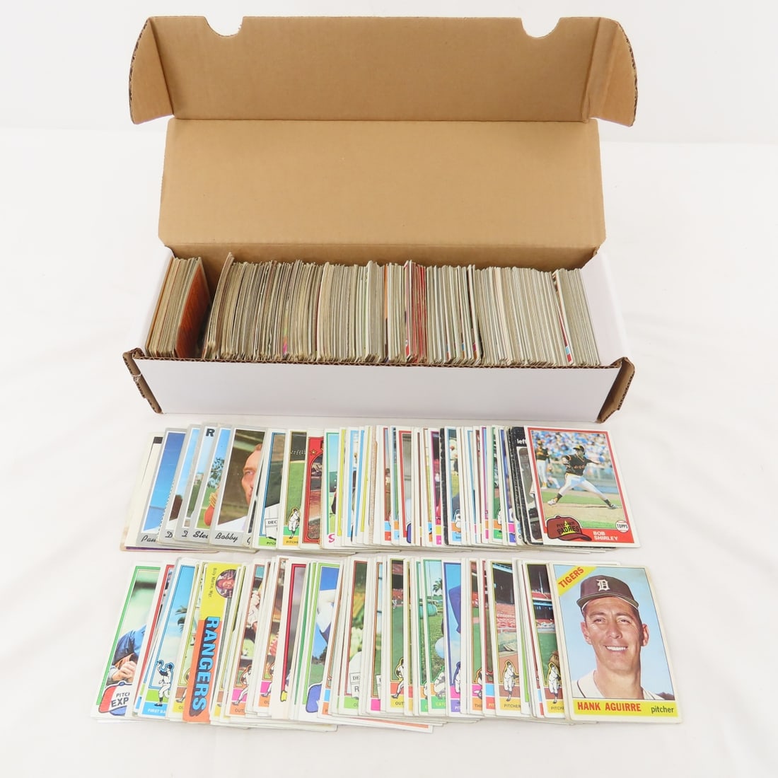 Vintage baseball card collection, rough condition (1 of 7)