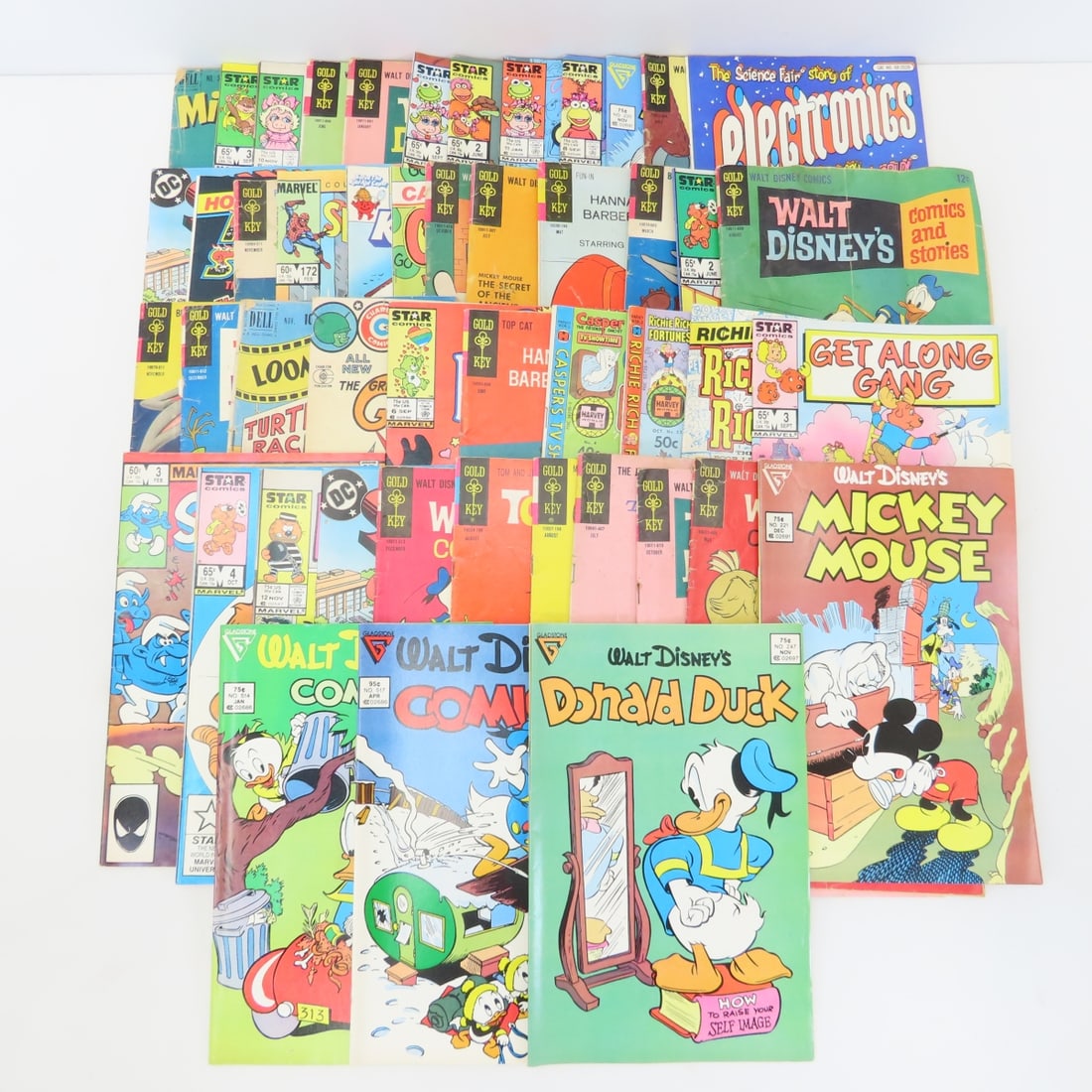 45+ Vintage Comics Bugs Bunny, Fraggle Rock & more (1 of 19)