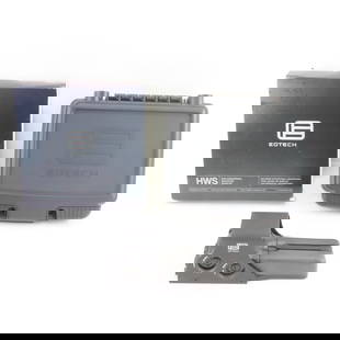 EOTECH Holographic Weapon Sights1X mag: EOTECH Holographic Weapon Sights1X mag - battery operated- works in original hard case with sleeve Photos are part of description. Please ask questions and read terms & conditions before bidding. 