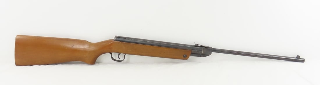 SAR Break Barrel Air Rifle .177 Cal Pellet: SAR Break Barrel Air Rifle .177 Cal Pellet - has compression. Made in Japan, Shinbishi Air Rifle, Wood stock. Bidders please know local laws before bidding. Photos are part of description. Please ask