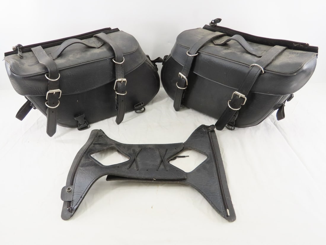 Leather Tour Master Motorcycle Saddle Bags (1 of 12)