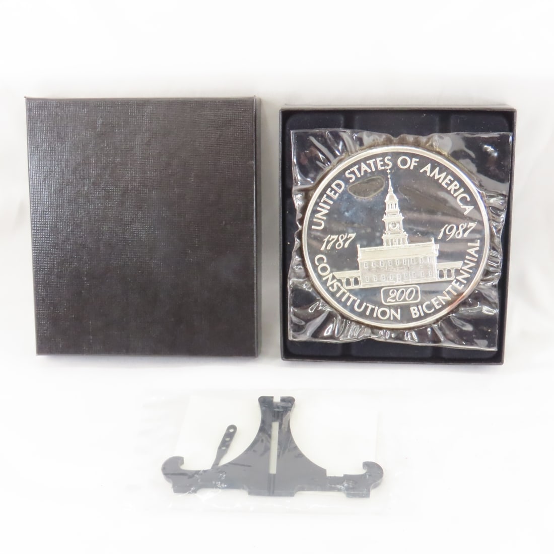 1987 1 Troy Pound - 12ozt .999 Silver Round (1 of 5)