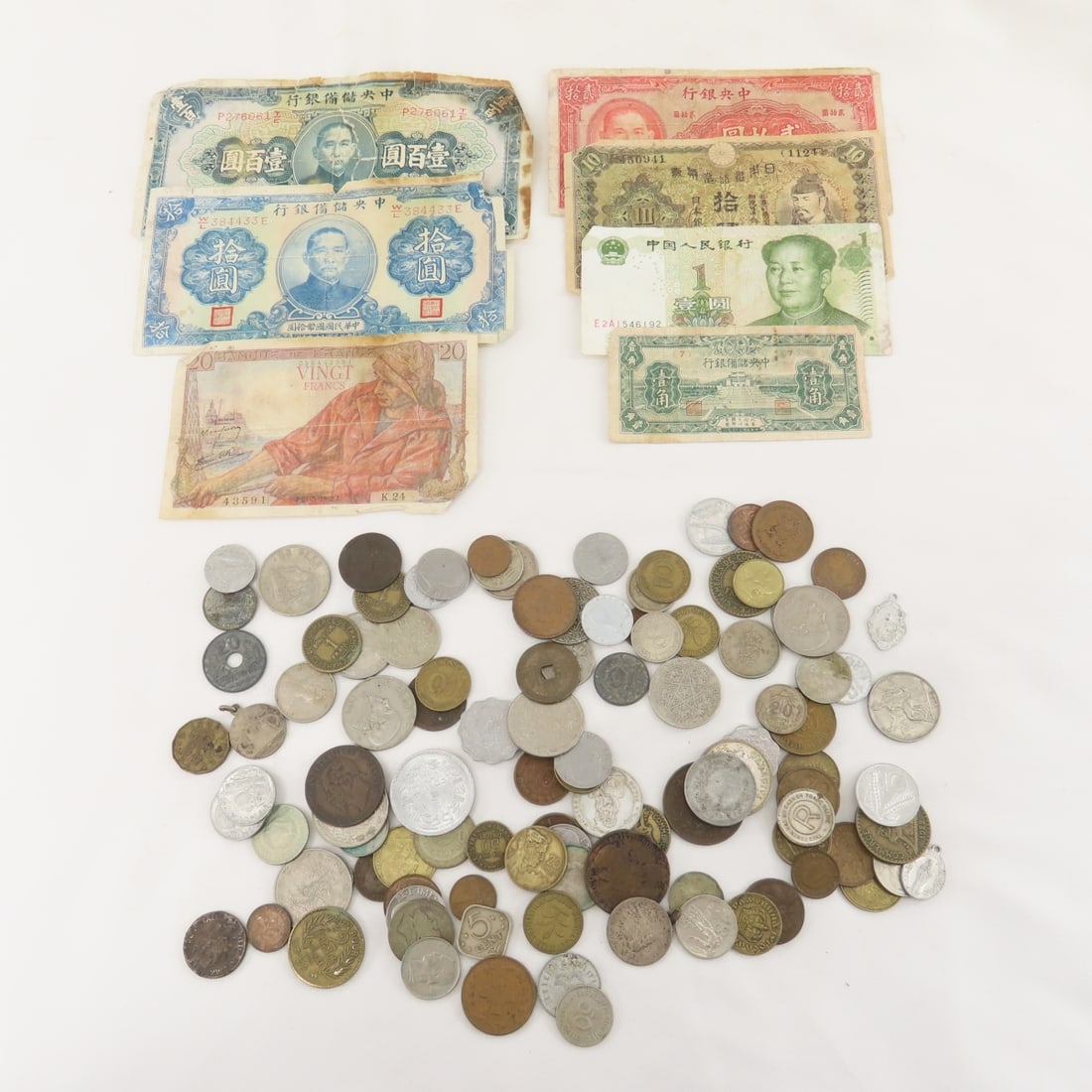 Foreign coins & notes, some US trade tokens (1 of 13)