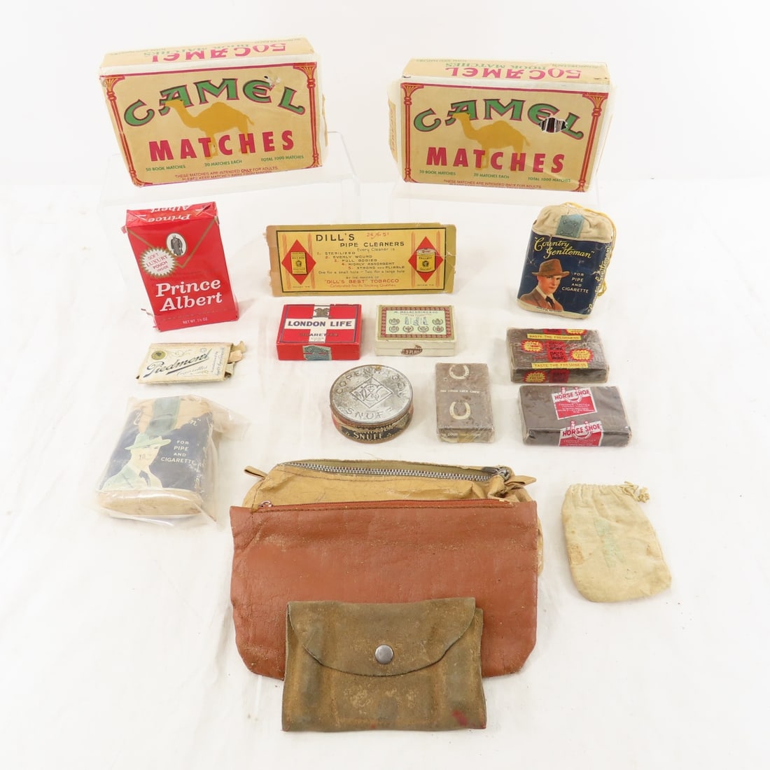 Vintage Camel matches and other tobacco items (1 of 20)