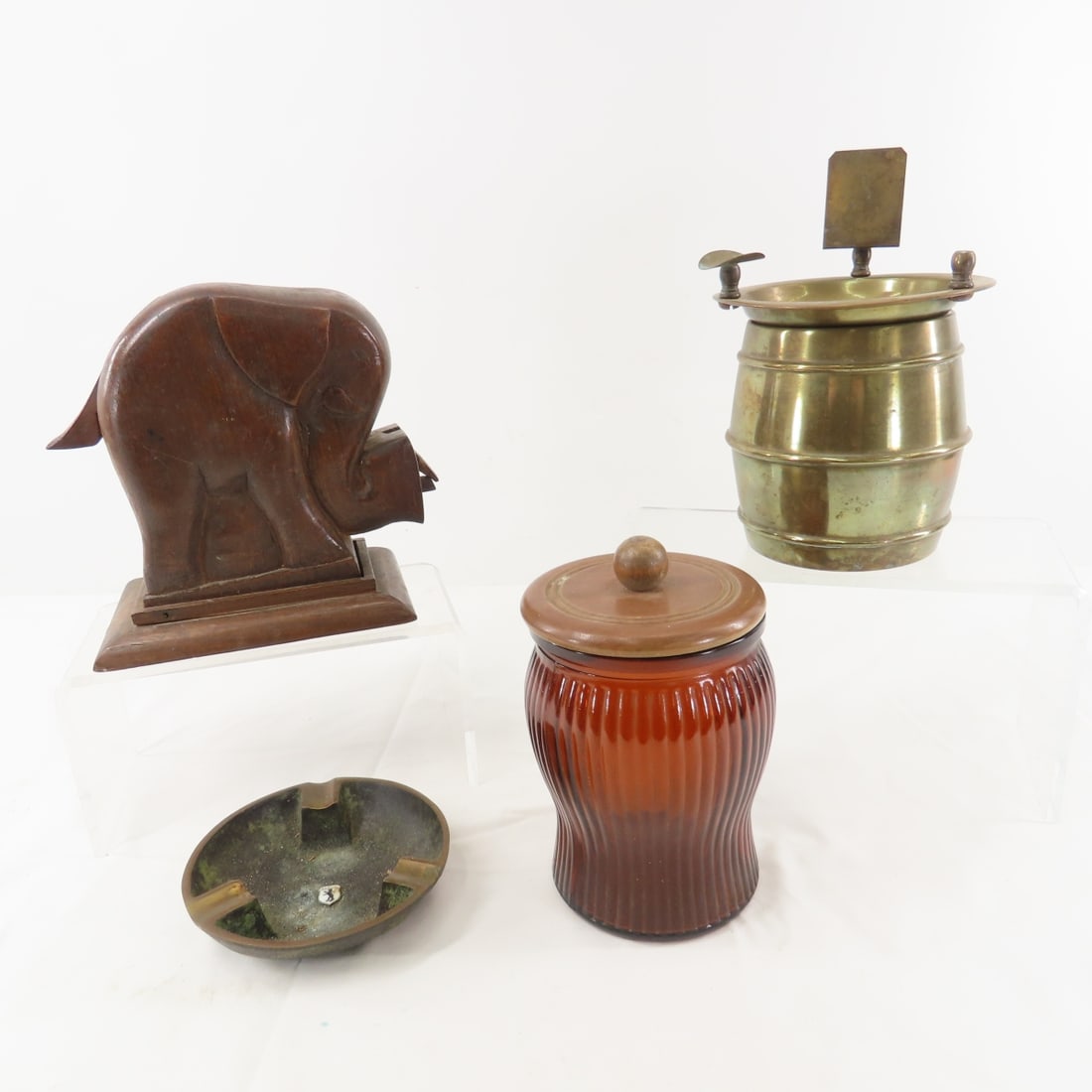 Vintage Cigarette dispensers and ashtrays (1 of 17)