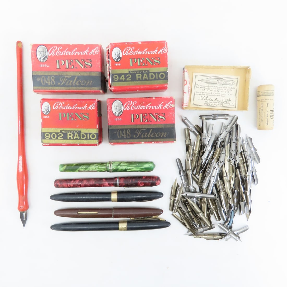 Vintage Fountain Pens & boxes of nibs: Vintage Fountain Pens & boxes of nibs - Photos are part of description. Please ask questions and read terms & conditions before bidding.