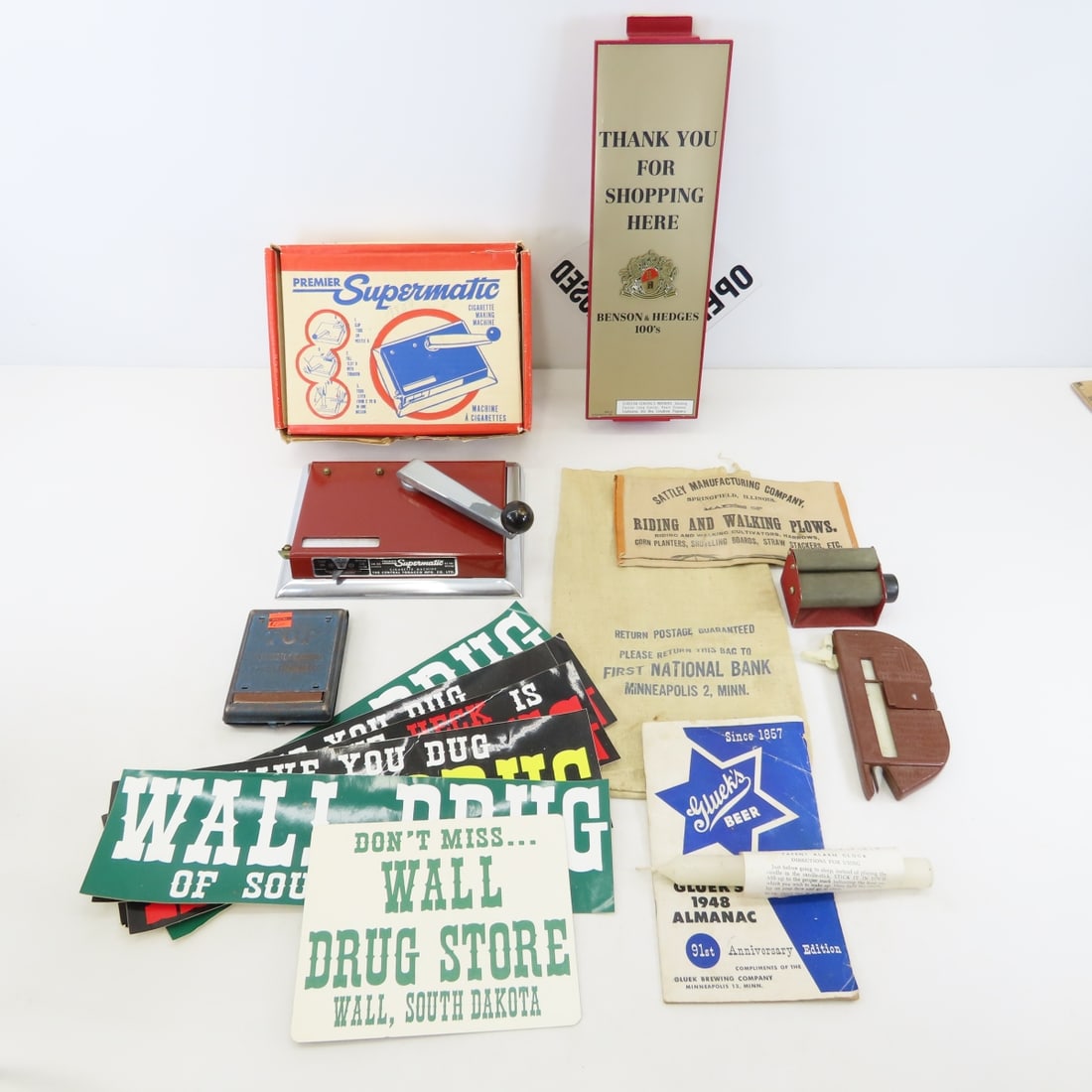 Cigarette Sign, Cigarette Makers, ephemera: Cigarette Sign, Cigarette Makers, ephemera - Photos are part of description. Please ask questions and read terms & conditions before bidding.
