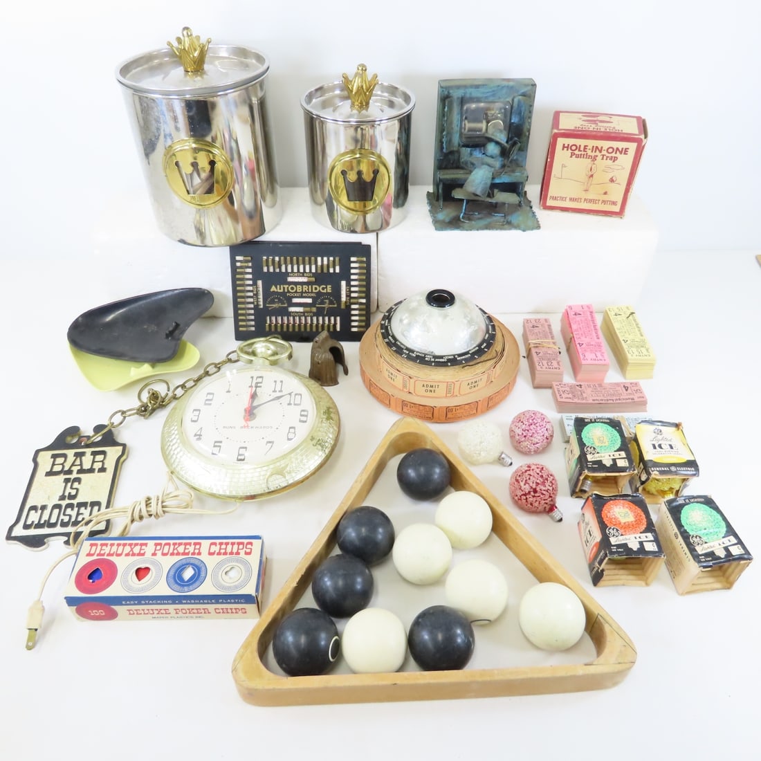 Bar items, ashtray, pool balls and more: Bar items, ashtray, pool balls and more - Photos are part of description. Please ask questions and read terms & conditions before bidding.