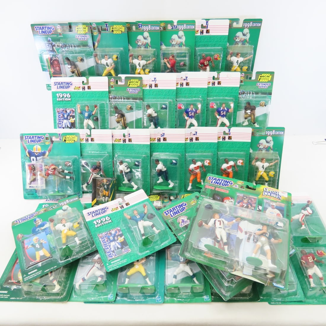 35+ Starting Lineup NFL Football Figures 1998 2000 (1 of 20)