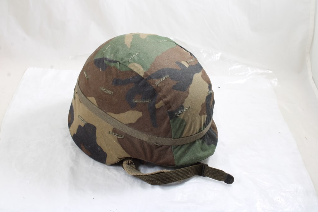 Gulf War M-3 Helmet Gentex Corp w/ Camo Cover (1 of 7)
