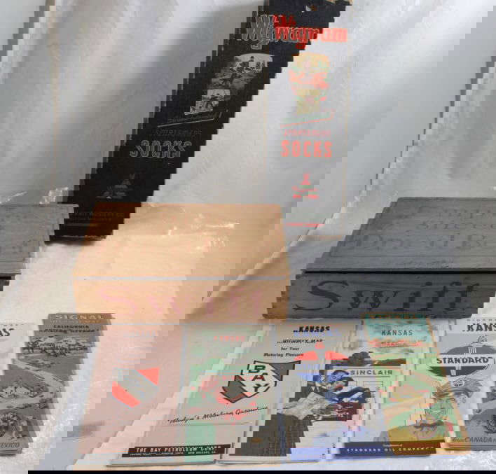 2 Antique Advertising Boxes, 4 Signal & Gas Maps (1 of 20)