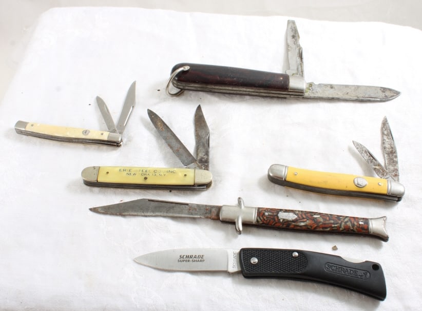 Group of Pocket Knives- Schrade, Imperial, Camco (1 of 18)