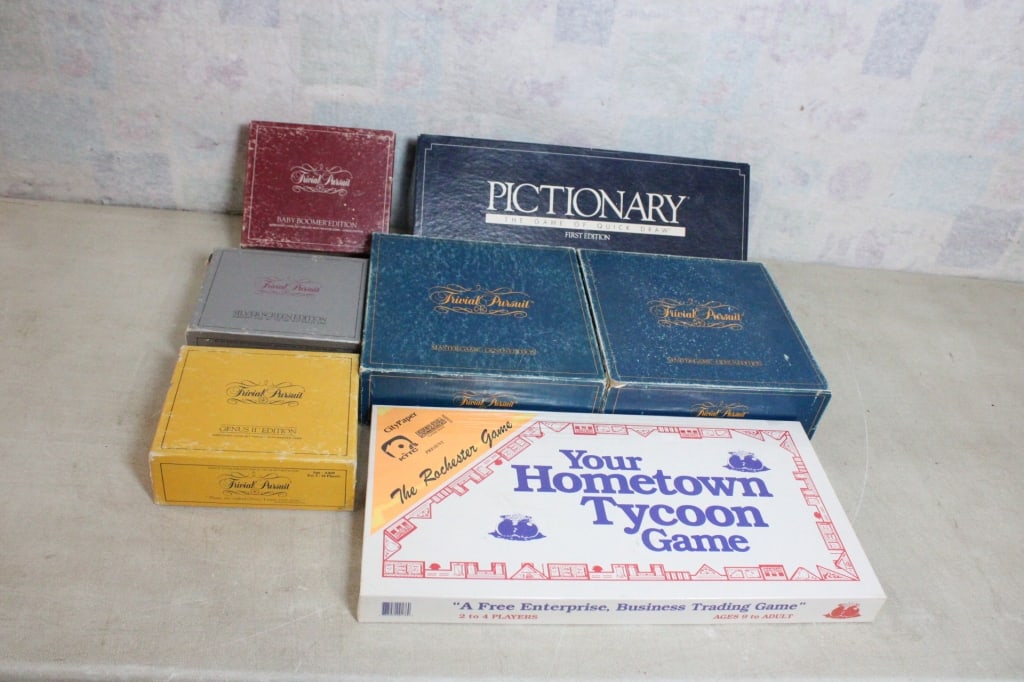 7 Vintage Board & Other Family Games (1 of 17)