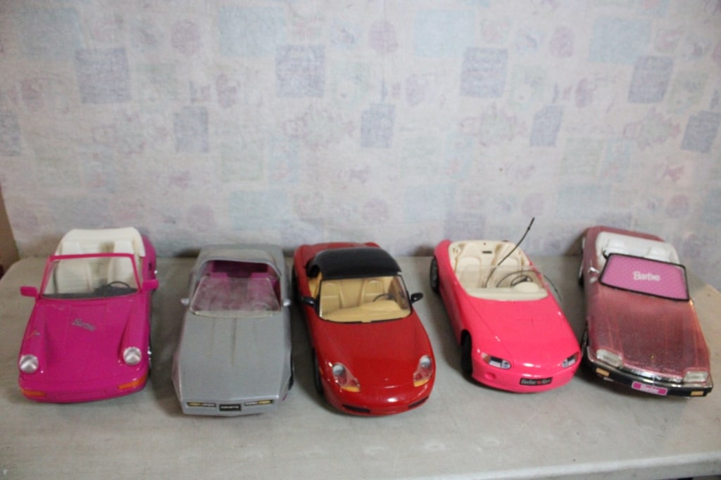 Barbie Doll Glittery Jaguar Convertible & 4 Others (1 of 20)