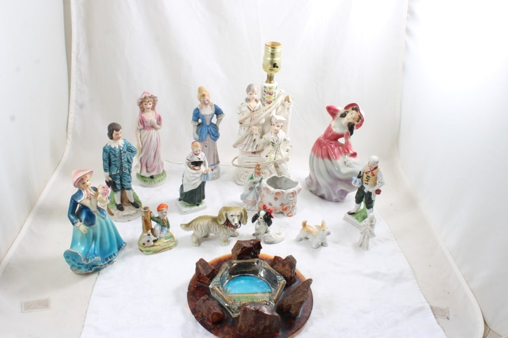Petrified Wood Ashtray & 14 Japan Figurines: Petrified Wood Ashtray & 14 Japan Figurines - Advertising Wall Drug South Dakota Petrified Wood Ashtray and 13 Japan porcelain figurines and figural lamp.. Photos are part of description- Live Auction