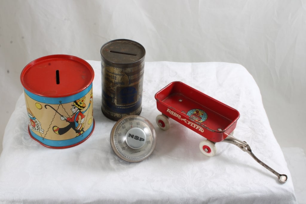 Radio Flyer Wagon, NSP Paperweight, 2 Banks (1 of 20)