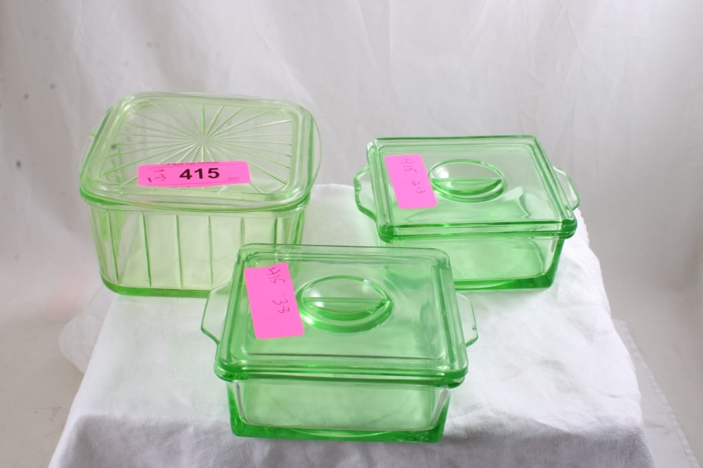 3 Uranium Glass Square Refrigerator Jars (1 of 20)