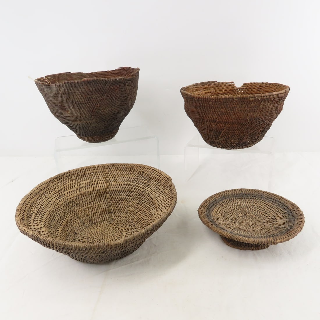 4 Zambian Mbunda, Lozi Tribe Makenge Bush Baskets (1 of 20)